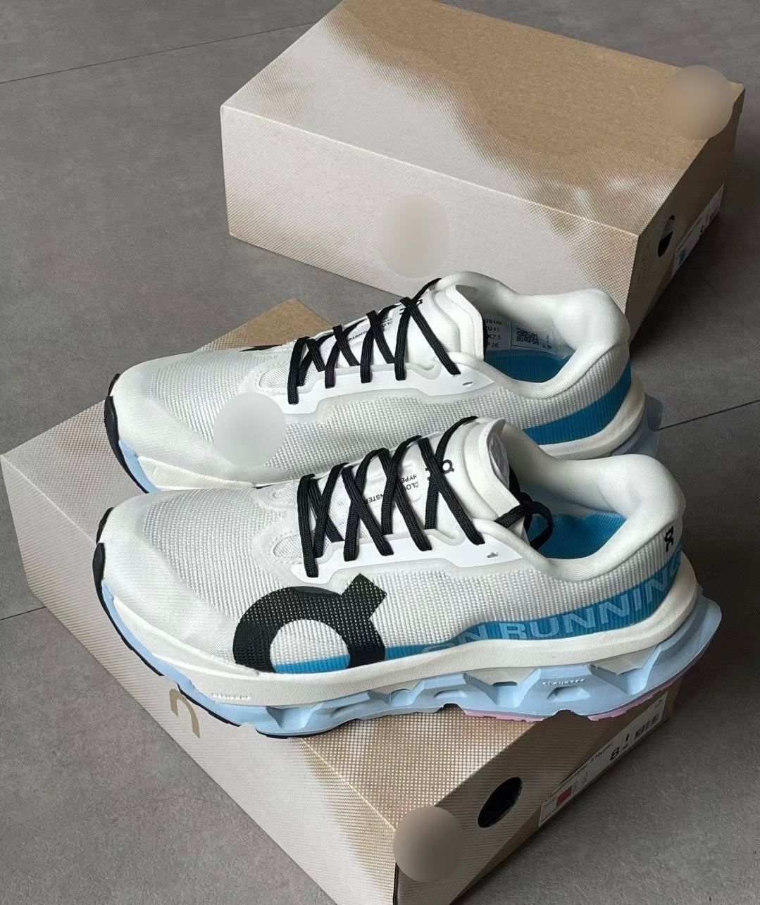 Running Sneakers – Lightweight Sport Shoes