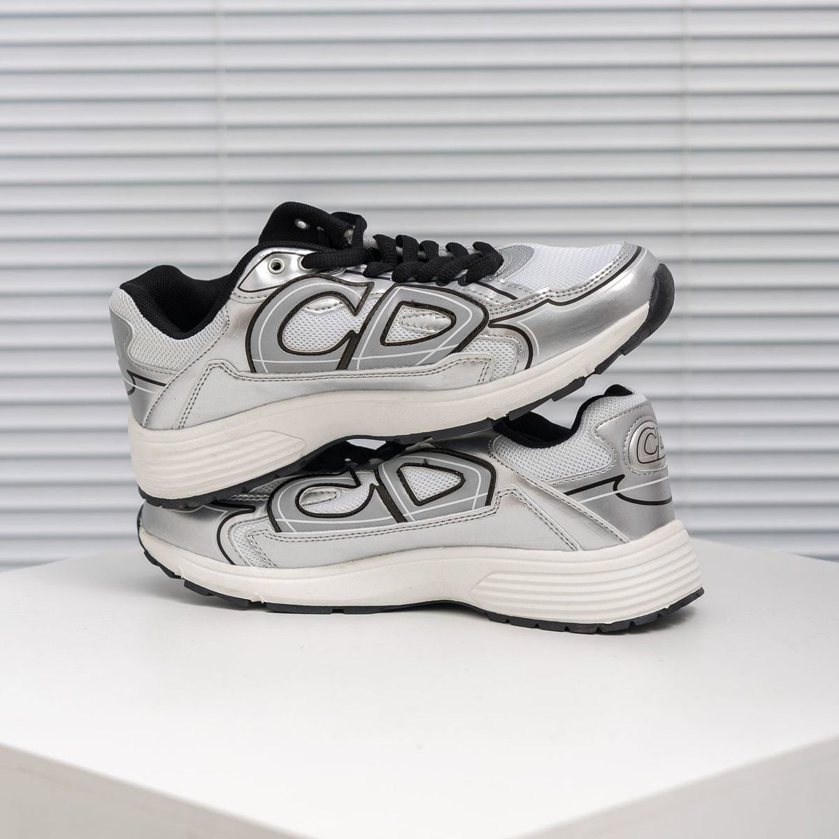 B30 Reflective Mesh Sneakers – Casual Outdoor Sport Shoes
