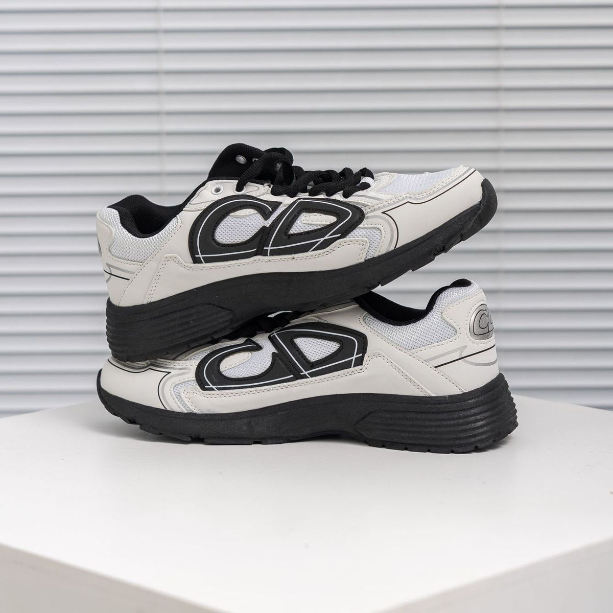 B30 Reflective Mesh Sneakers – Casual Outdoor Sport Shoes