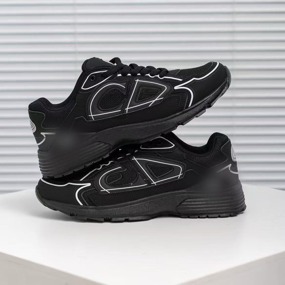 B30 Reflective Mesh Sneakers – Casual Outdoor Sport Shoes